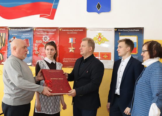 В брянском Погаре прошла акция «История в лицах»в честь воинов-интернационалистов