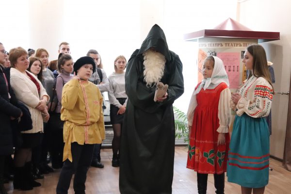 В  Трубчевском  краеведческом  музее  Брянщины экспонируется выставка, посвященная театру