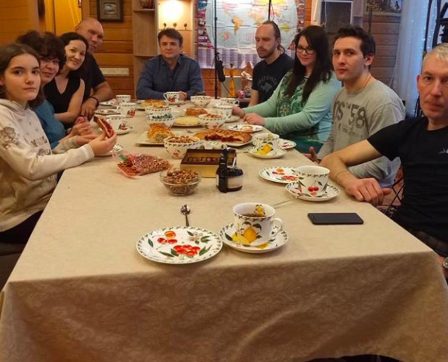 «Пока все дома» в гостях у депутата государственной Думы от Брянской области Николая Валуева