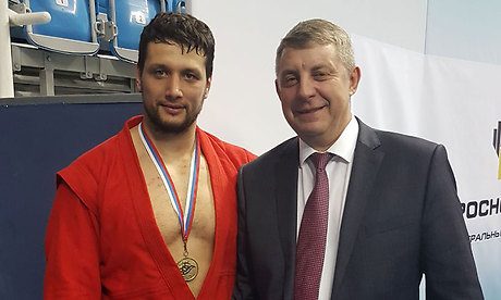 Губернатор Брянской области  поздравил восьмикратного чемпиона России по самбо Артема Осипенко