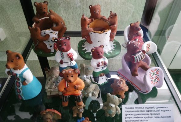 Главный писатель страны подарил медведей заповеднику  «Брянский лес»