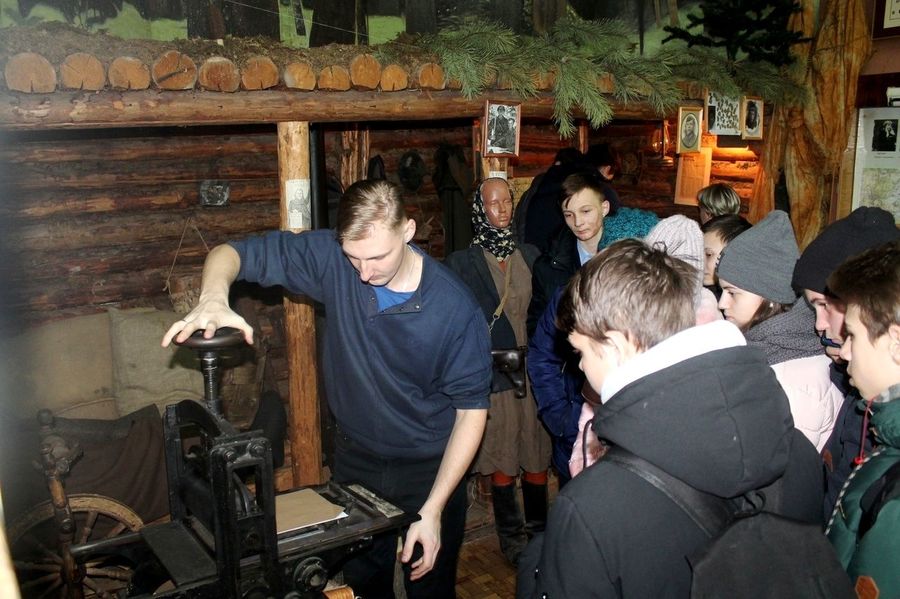 На празднование Росгвардии в Москву отправили Дятьковский типографский станок