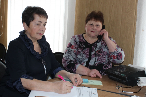 В редакции газеты «Верный путь» Комаричского района Брянской области провели горячую линию по защите прав потребителей