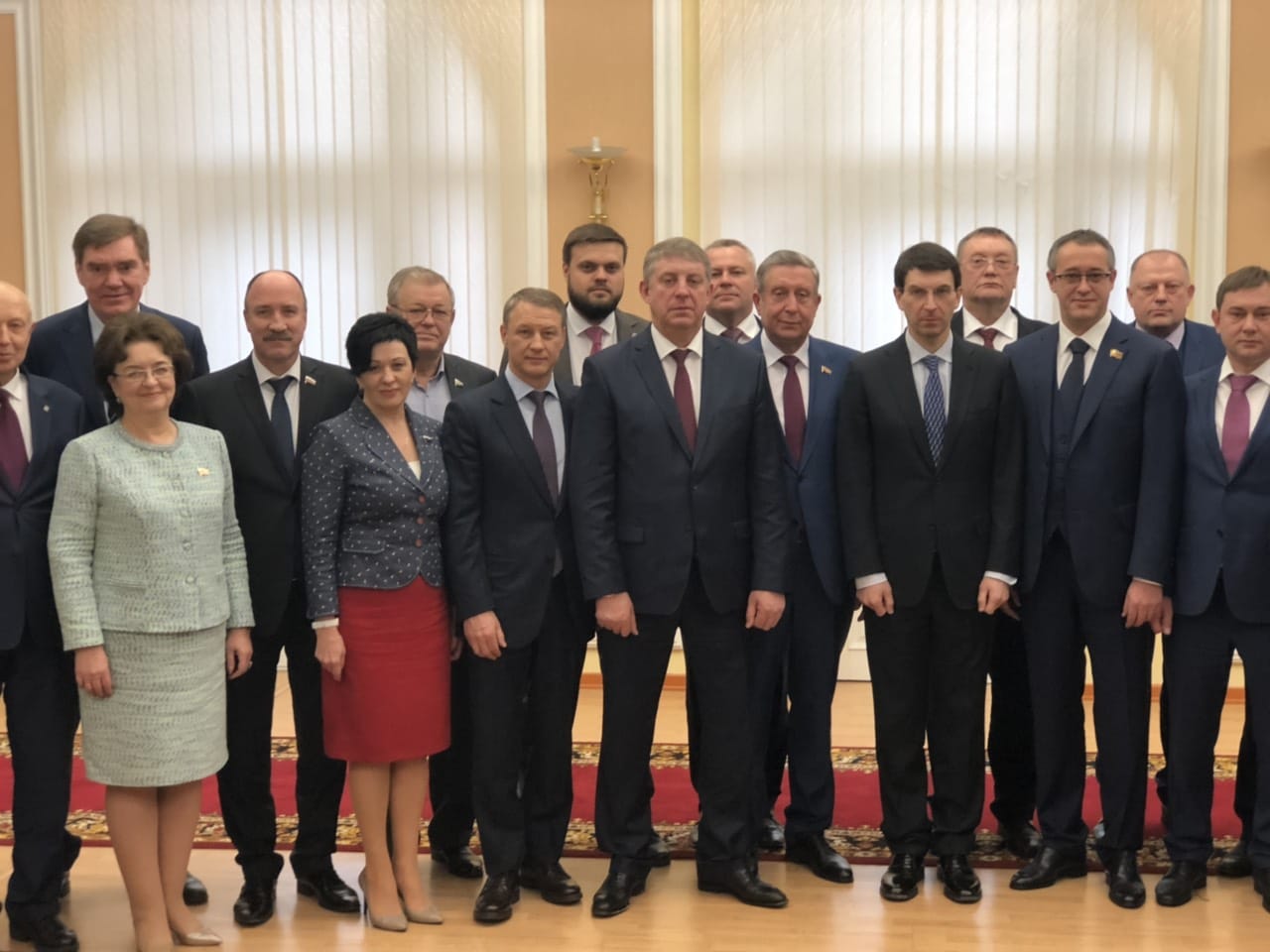 В брянской облдуме законодатели ЦФО рассмотрели вопросы реализации нацпроекта «Жилье и городская среда» и  цифровизации избирательного процесса