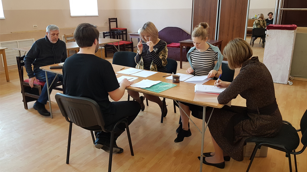 В Брянском театре драмы начались репетиции лермонтовского «Маскарада»