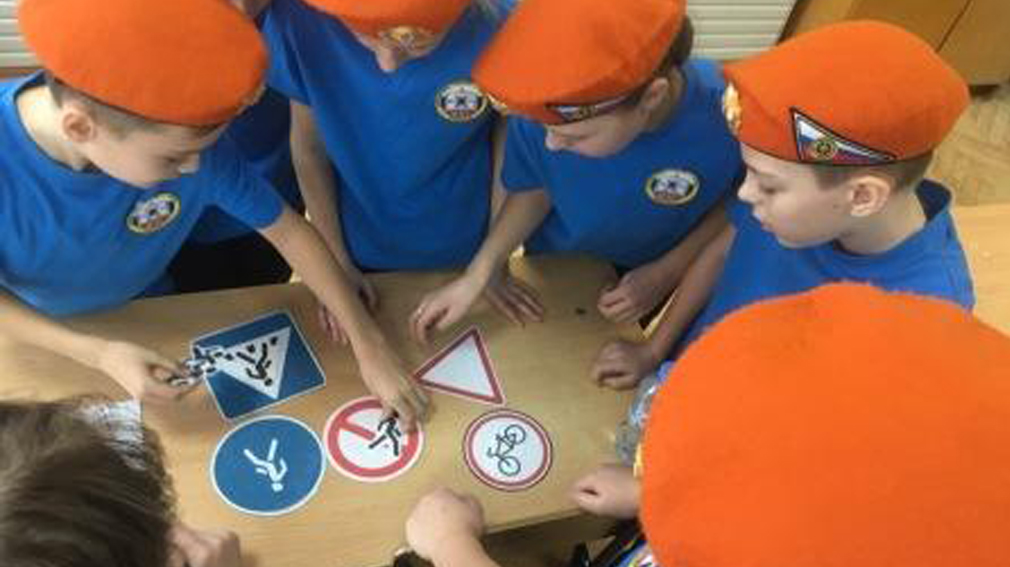 В Брянске дан старт ежегодному конкурсу «Вперед, спасатели!»