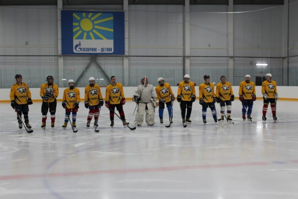 Хоккейный турнир памяти В.А. Евсютина проходит в брянской Суземке