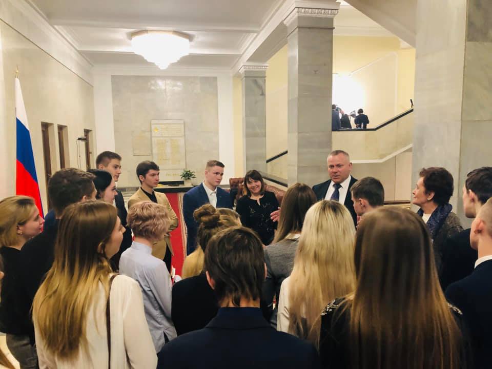 По приглашению депутата Валентина Суббота учащиеся Брянского района посетили Государственную Думу