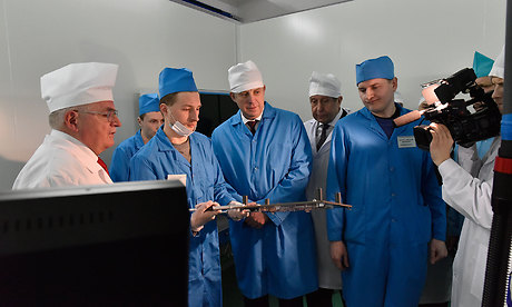 Губернатор Брянской области Александр Богомаз посетил ЗАО «Группа Кремний Эл»»