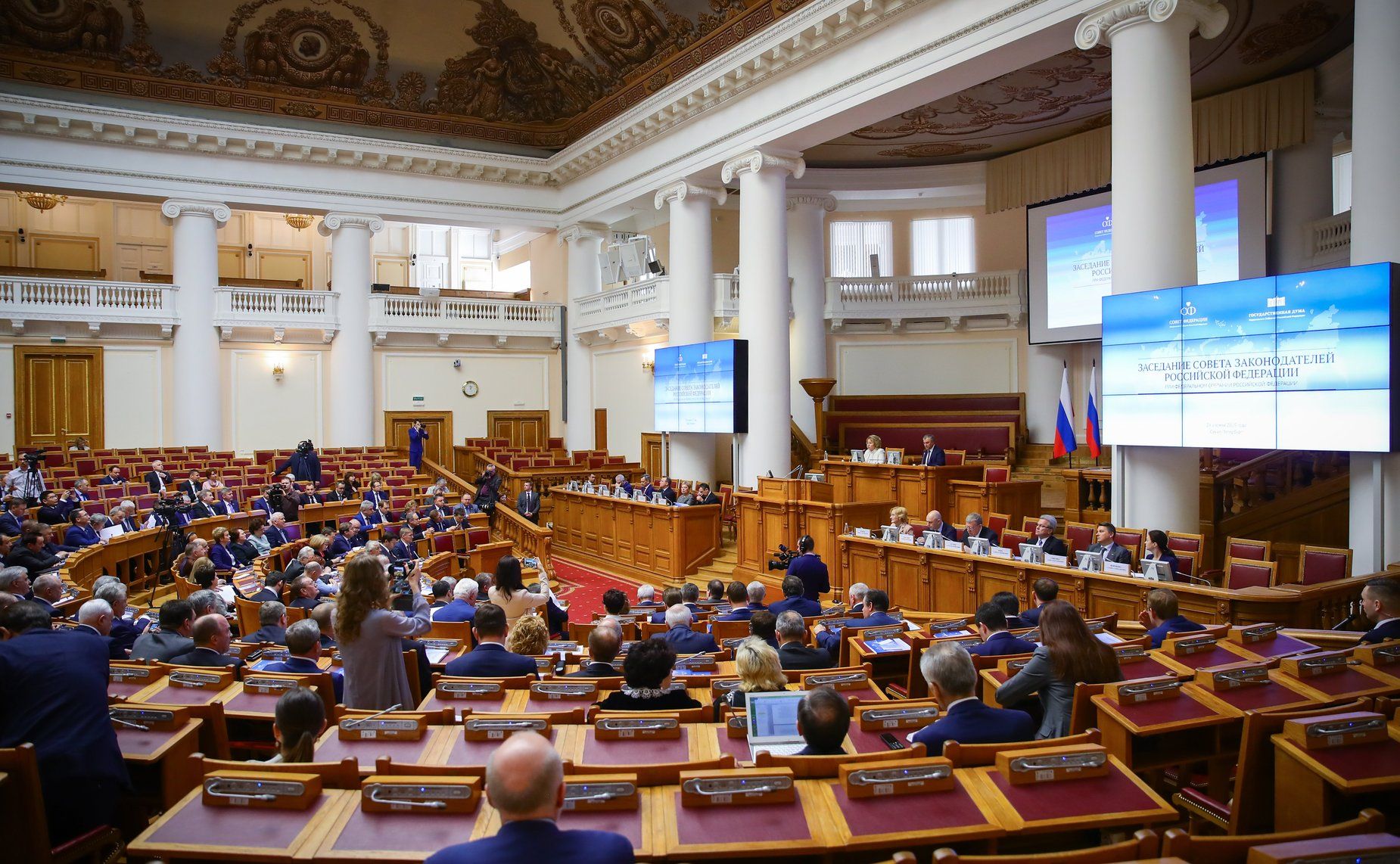 «Главная задача органов власти в регионах – эффективная реализация послания Президента РФ» подчеркнул Владимир Попков