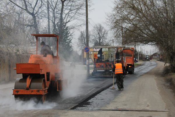 Дорожники Трубчевска трудятся без выходных
