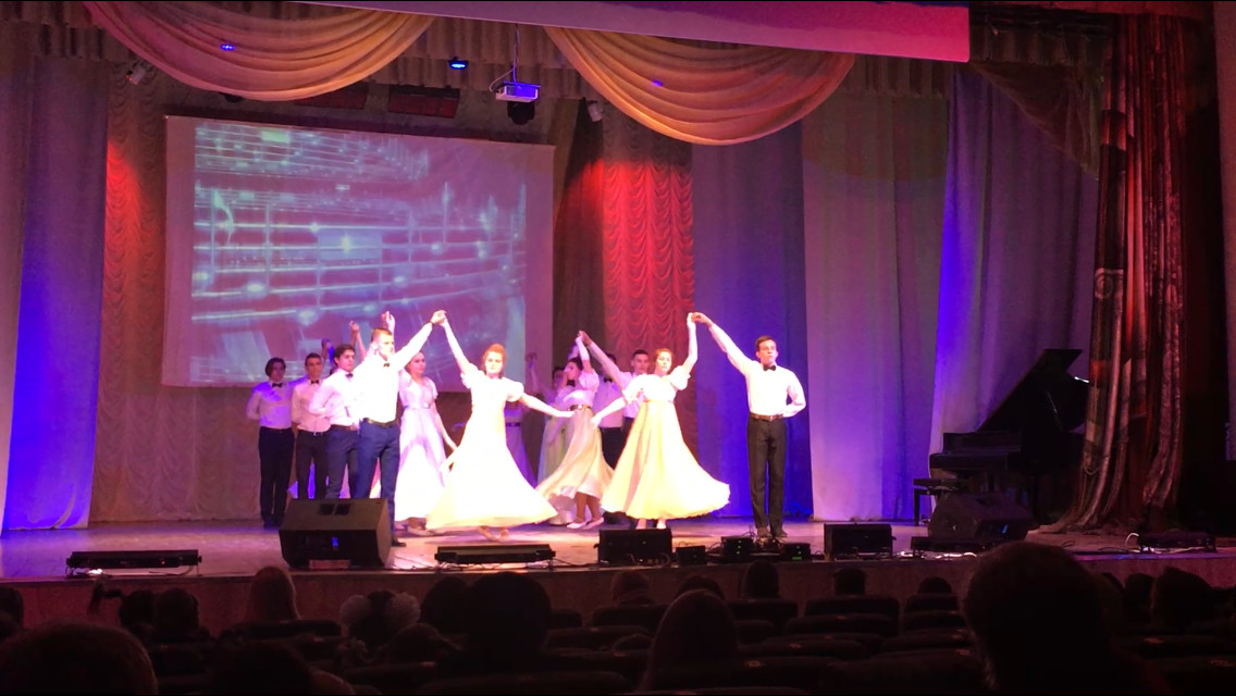 Фейерверк школьных талантов