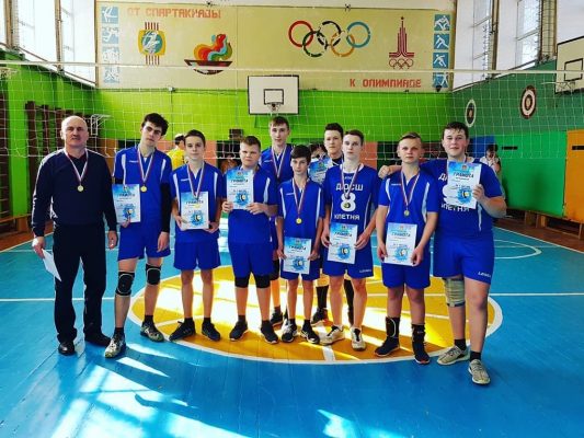 Волейболисты брянской Клетни стали победителями областных соревнований