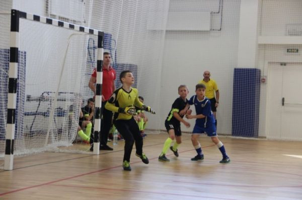 Первенство Брянской области по мини-футболу среди детских команд прошло в брянских Клинцах