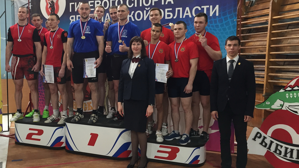 7 медалей брянских гиревиков