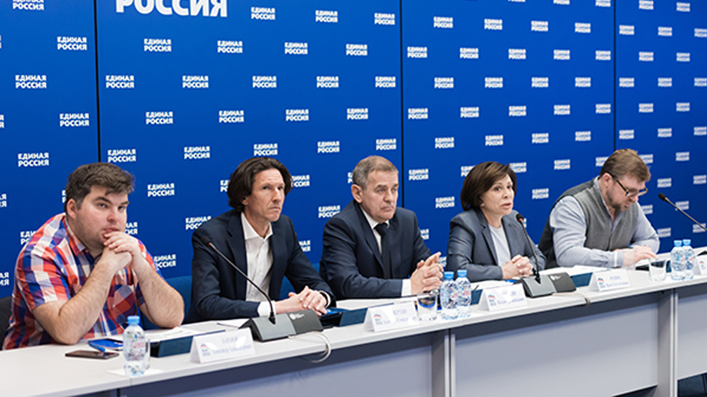 «Единая Россия» проведет Всероссийский фестиваль дворового футбола