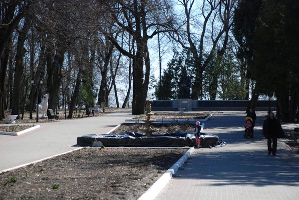 В Трубчевске Брянской области приводят в порядок городской парк