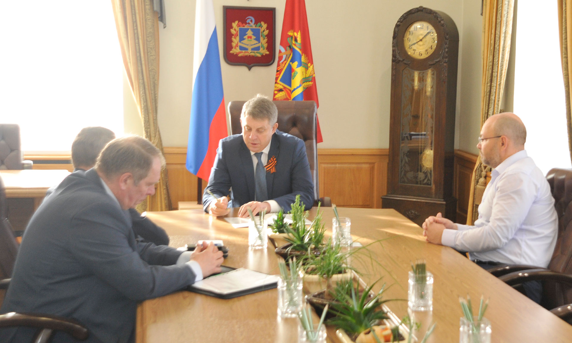 Более 500 рабочих мест будет создано на эндокринном производстве в Брянской области