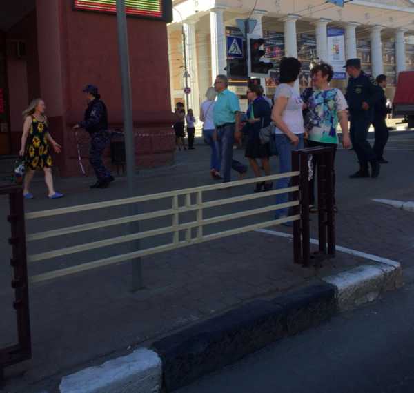 Угроза взрыва брянского ЦУМа не подтвердилась