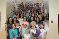 В Карачевской районной библиотеке открылась выставка работ местной художницы Татьяны Борисенко и ее учеников