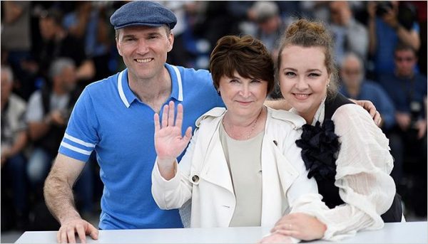 В Каннах состоялась премьера фильма «Однажды в Трубчевске» Ларисы Садиловой