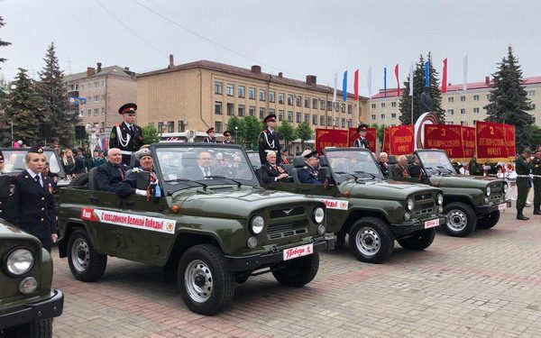 На проспекте Ленина в Брянске собрались участники торжественного шествия в честь Дня Победы