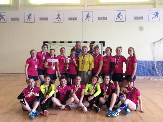 Женская гандбольная команда из брянского Сельцо стала первой на чемпионате России