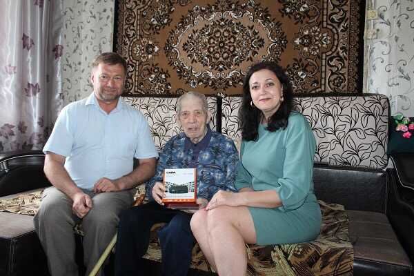 На Брянщине участники ВОВ получают бесплатные цифровые ТВ-приставки