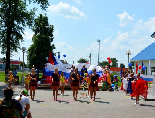 В Брянском районе масштабно отпраздновали День России