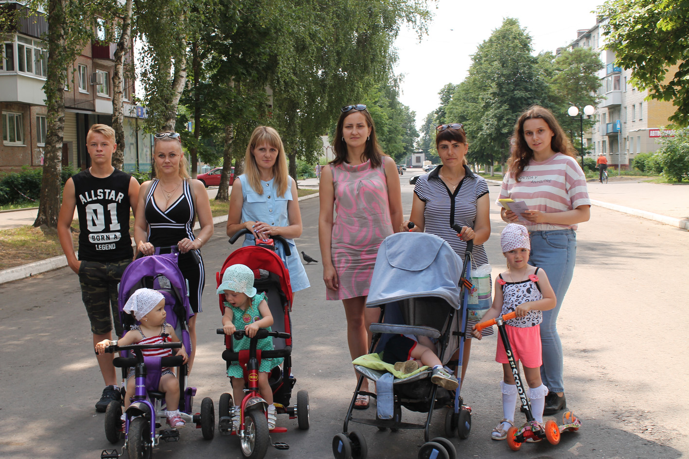 Акция «Россия – это мы» прошла в Карачеве Брянской области