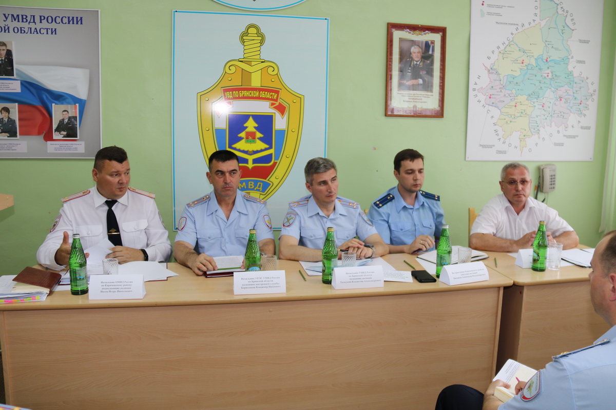 Начальник областного УМВД посетил ОМВД России по Карачевскому району