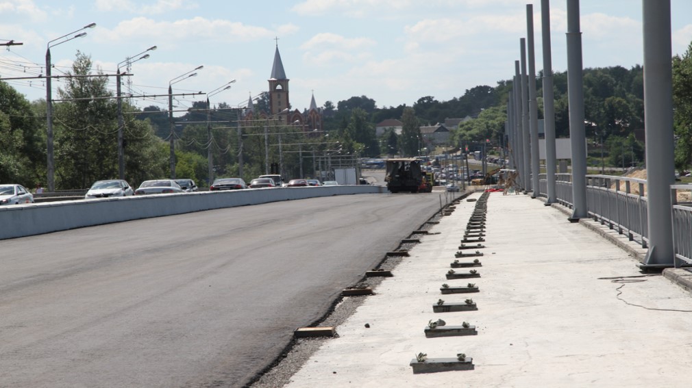 Строители готовы сдать Первомайский мост ко Дню образования Брянщины