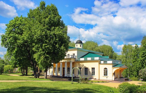 Ветераны Погарского района побывали на празднике в брянском Овстуге