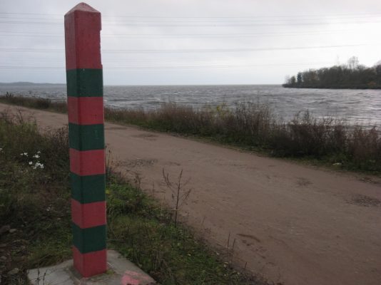 Пограничные органы прекратили прием заявлений граждан о несогласии на выезд из России несовершеннолетних граждан РФ