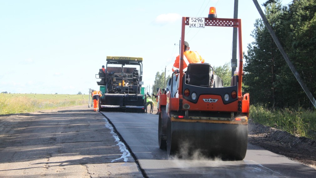 На Брянщине построят, реконструируют и приведут в нормативное состояние 600 километров автодорог