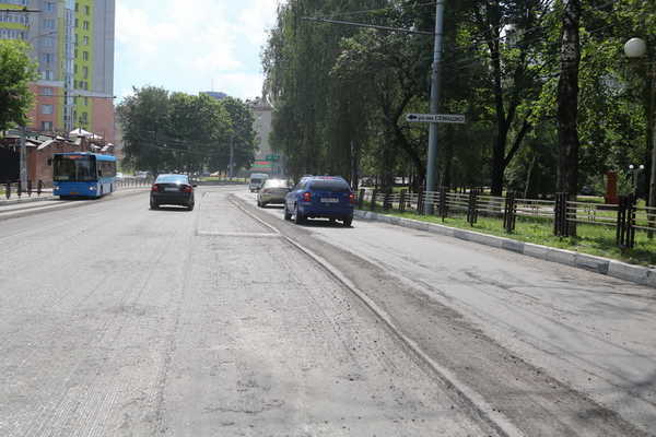 На Брянщине строительство и ремонт дорог идут ударными темпами