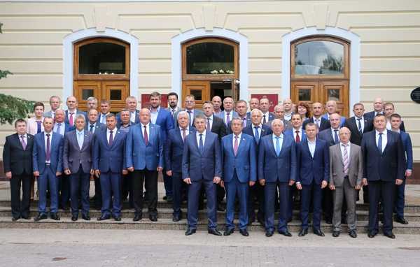 Депутаты брянской облдумы провели  заключительное заседание