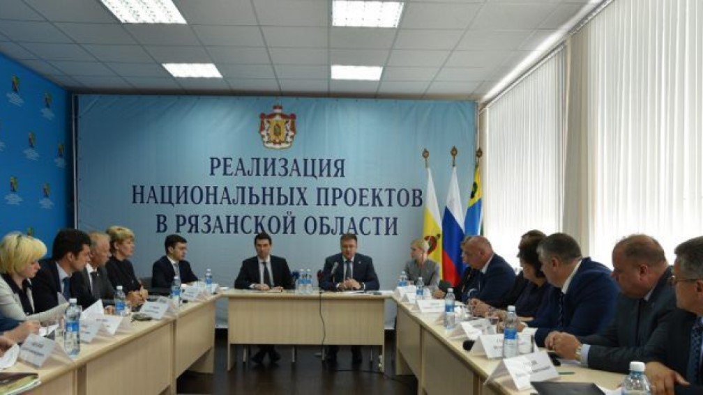 Законодатели ЦФО РФ обсудили вопросы демографии и туризма