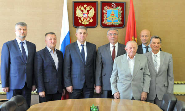 Глава Брянщины Александр Богомаз — в Топ-10 губернаторской повестки