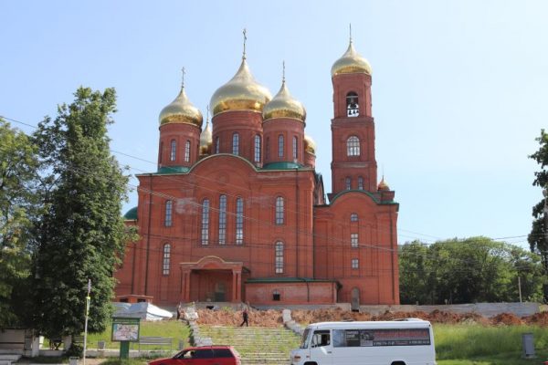 В Клинцах Брянской области продолжается строительство Богоявленского кафедрального собора