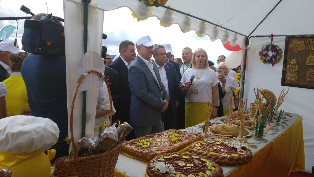 В Кокино предприятия Брянщины демонстрируют свою продукцию