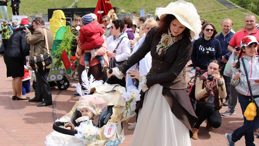 Более 3000 брянских семей получат в 2019 году 159,4 млн рублей пособий на детей