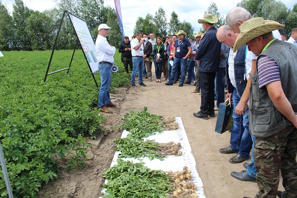 В Стародубском районе Брянской области прошел семинар, посвященный применению научных технологий сельскохозяйственного производства.