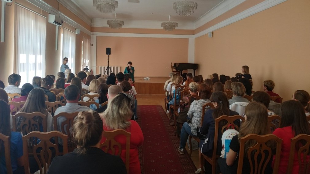 В Брянске начался международный форум волонтеров