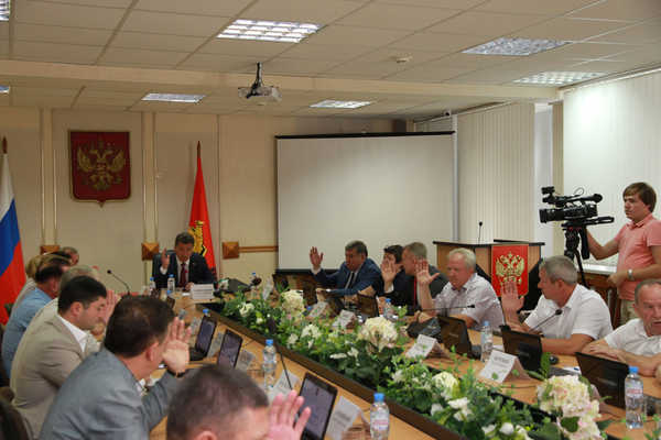 Звание Почетный гражданин Брянска присвоят генерал-майору полиции Александру Фролову