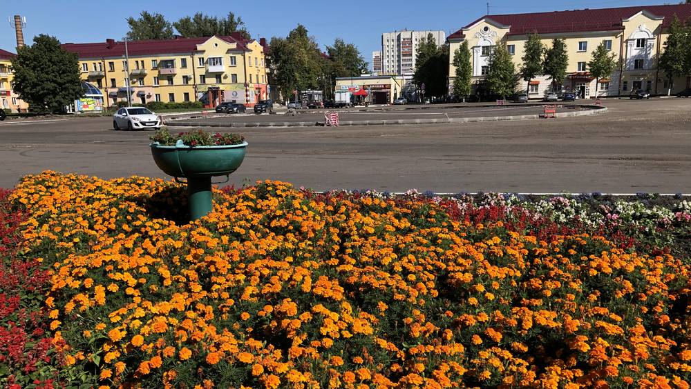 На брянской площади Фокина появилась кольцевая развязка