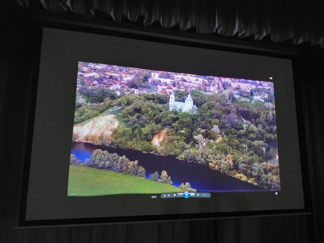 Трубчевский виртуальный концертный зал скоро будет принимать первых зрителей