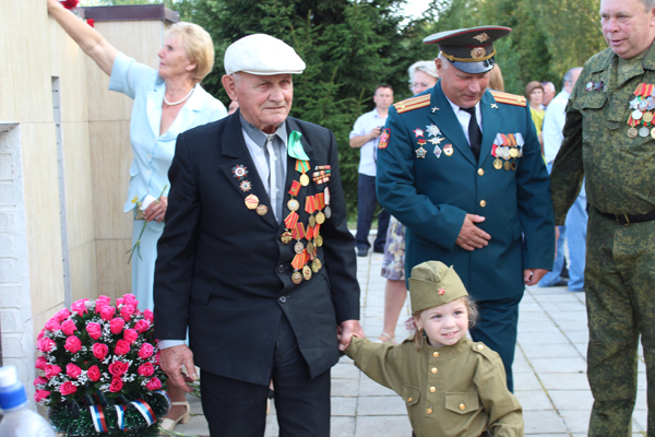 Митинг на Аксиньинской высоте