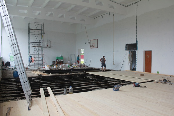 В школе г. Стародуба Брянщины капитально ремонтируется спортзал