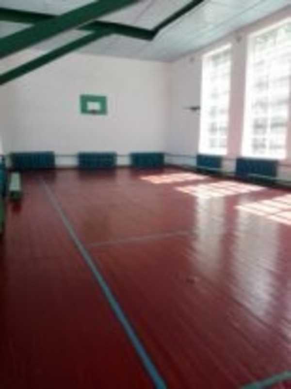 В школе села Госома Брянского района капитально отремонтировали спортзал